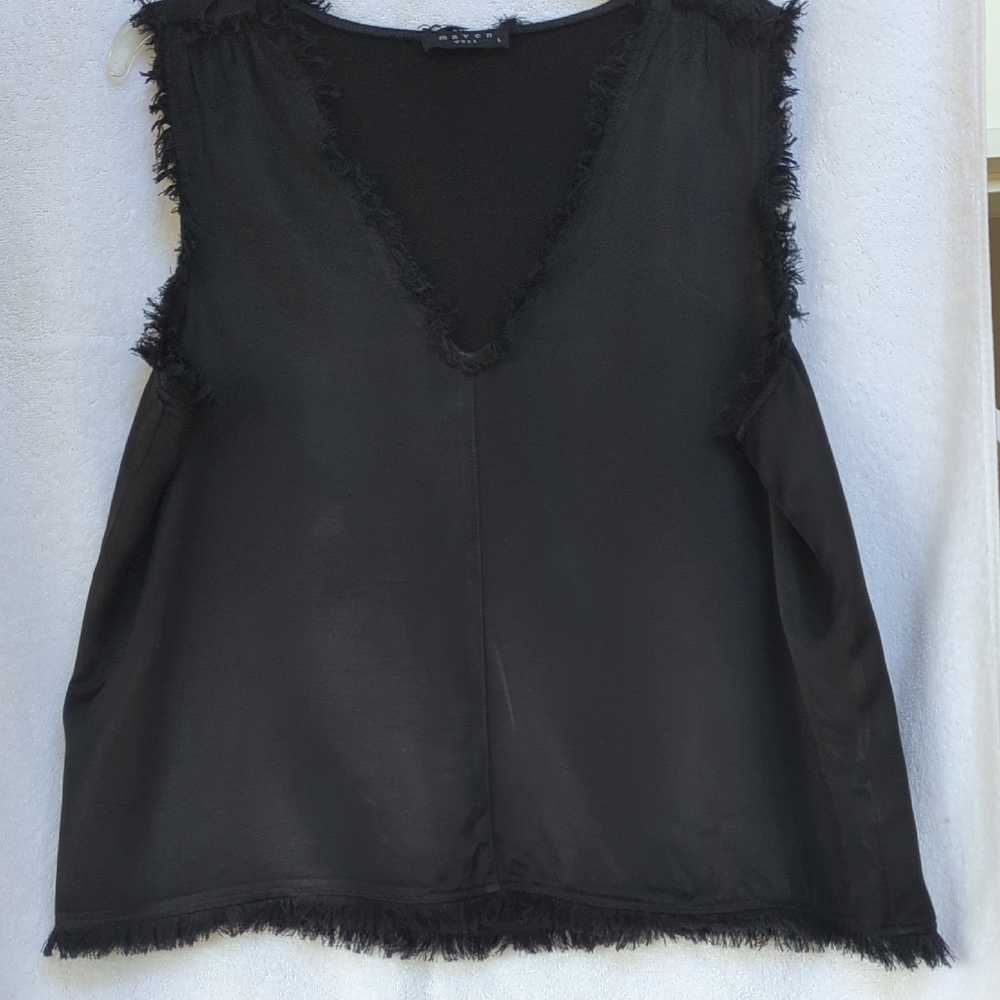 MAVEN WEST sleeveless V-neck black top